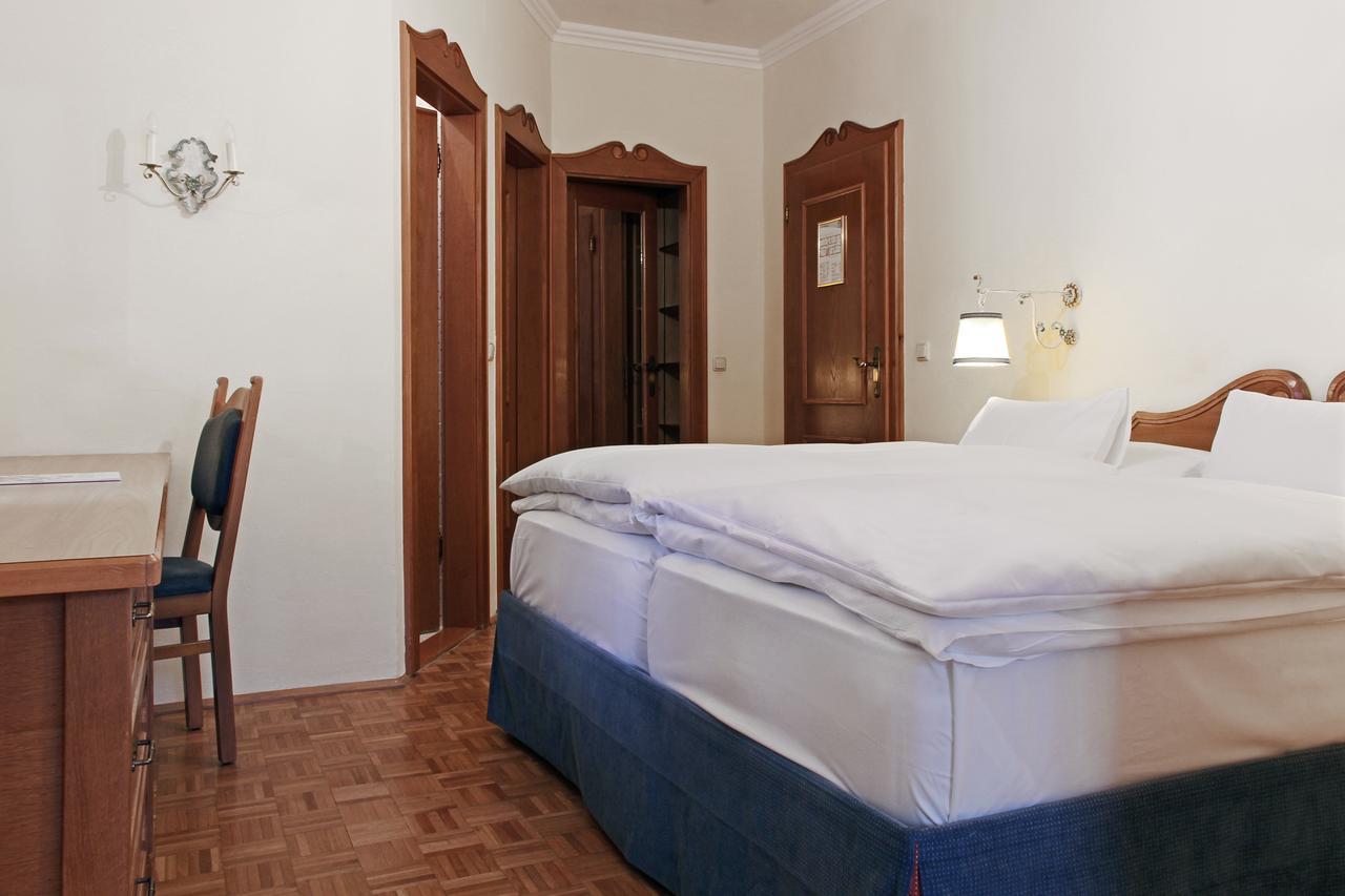 Gruener Baum Hotel บาดกัสไตน์ ห้อง รูปภาพ